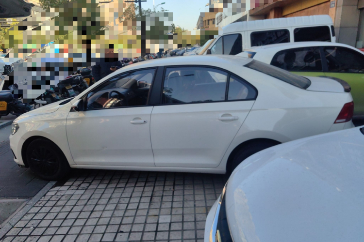 大众 桑塔纳 2016款 1.4L 手动风尚版车身外观4