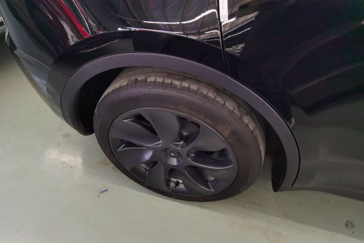 特斯拉 Model Y 2022款 改款 后轮驱动版车身外观6008