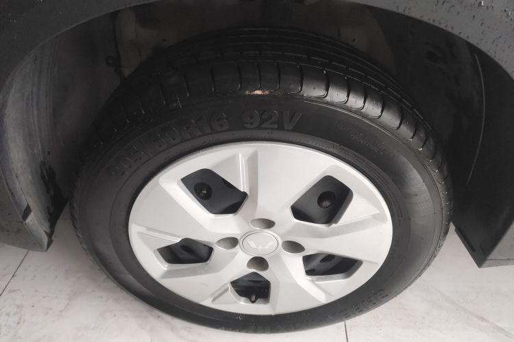 五菱汽车 五菱星驰 2023款 1.5L CVT畅爽型车身外观6007