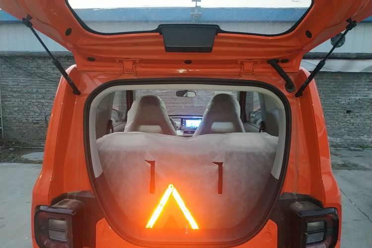 吉利银河 2025款 210km 熊猫骑士机舱底盘23