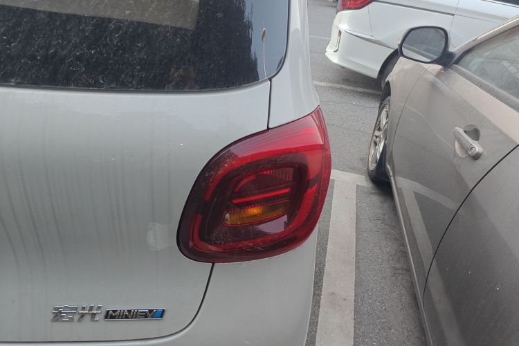 五菱汽车 宏光MINIEV 2025款 四门版 进阶款车身外观6006