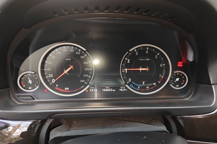 宝马5系 2014款 528Li 领先型中控内饰14