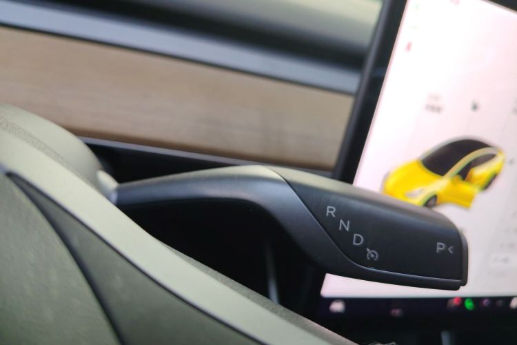 特斯拉 Model 3 2020款 改款 标准续航后驱升级版局部细节18