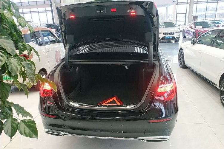 奔驰S级 2024款 改款 S 400 L 商务型局部细节23