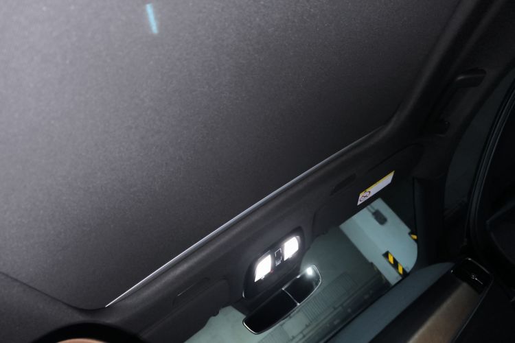 沃尔沃S90 2023款 B5 智逸豪华版中控内饰22