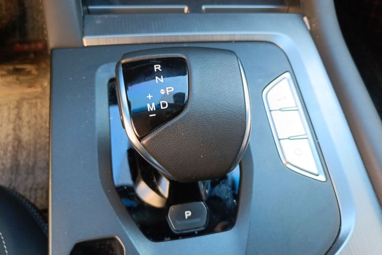 捷途X90 PLUS 2021款 1.6TD DCT别墅 7座中控内饰18