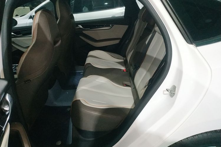 比亚迪 秦PLUS 2023款 冠军版 EV 420KM超越型中控内饰21