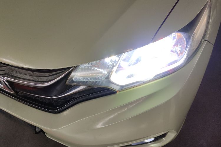 本田 飞度 2018款 1.5L CVT舒适天窗版局部细节36
