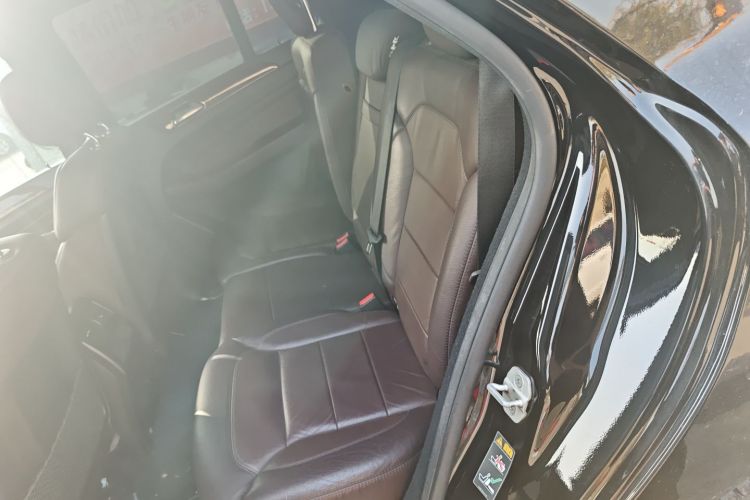 奔驰M级 2014款 ML 400 4MATIC豪华型中控内饰7004