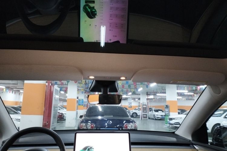 特斯拉 Model Y 2021款 长续航全轮驱动版 3D7中控内饰22