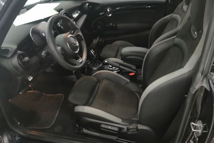 MINI 2022款 2.0T COOPER S 赛车手局部细节19