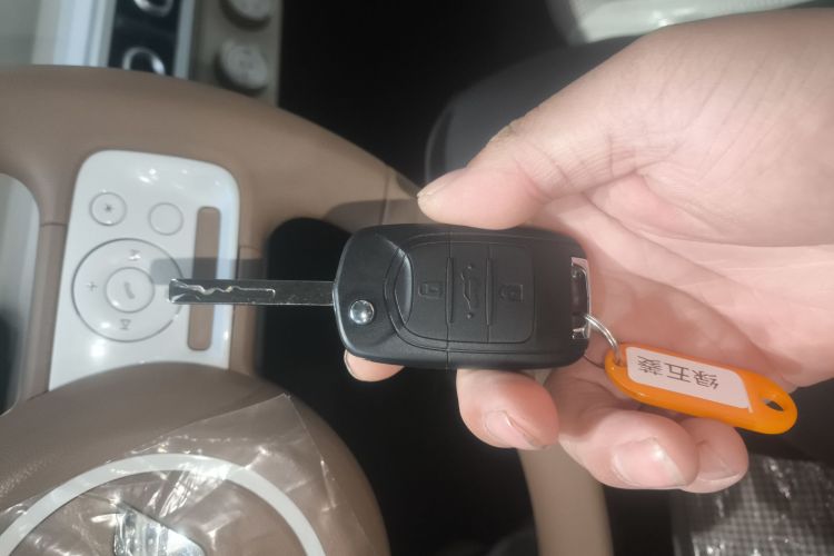 五菱汽车 宏光MINIEV 2024款 第三代 215km 进阶版中控内饰11