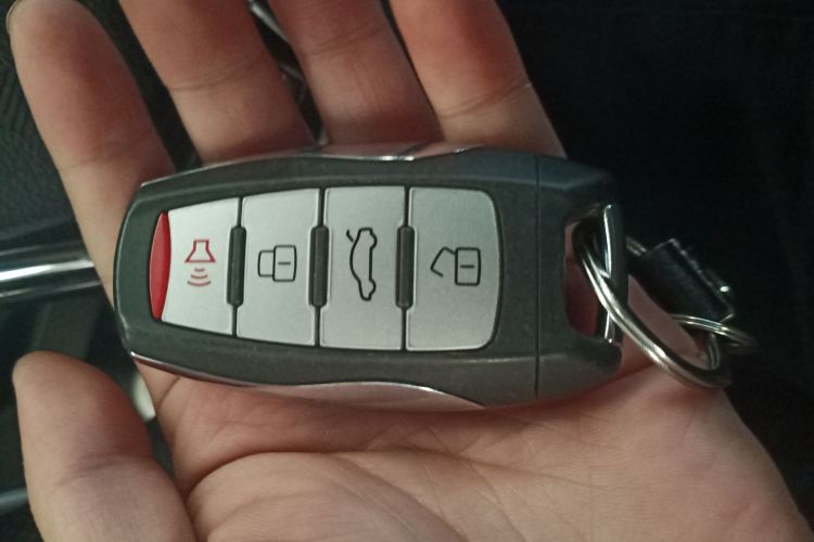 哈弗M6 2023款 PLUS 1.5T 手动精英智联型中控内饰7001