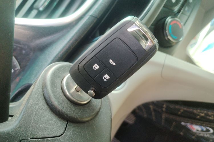 别克 英朗 2017款 15N 自动精英型中控内饰7001