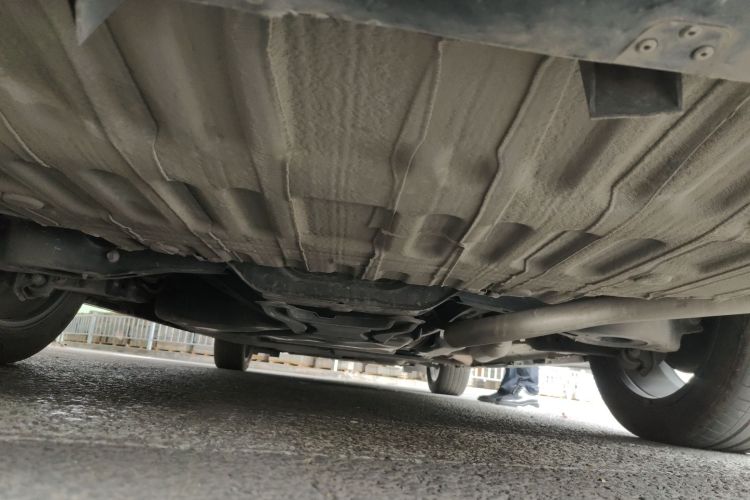 丰田 赛那SIENNA 2021款 2.5L混动 尊贵版局部细节9006