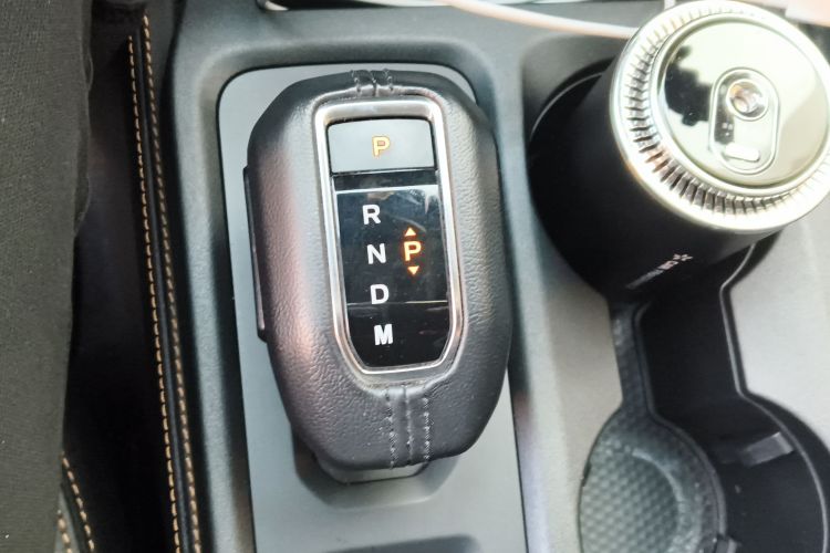 福特 游骑侠Ranger 2023款 探迹四驱自动版 汽油中控内饰18