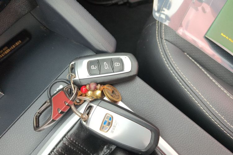 吉利汽车 远景X6 2016款 1.8L 手动豪华型中控内饰7001