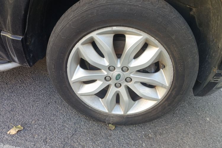 路虎 神行者2 2013款 2.0T Si4 HSE汽油版车身外观6007