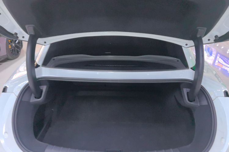 极氪007 2024款 后驱增强版 100kWh机舱底盘23