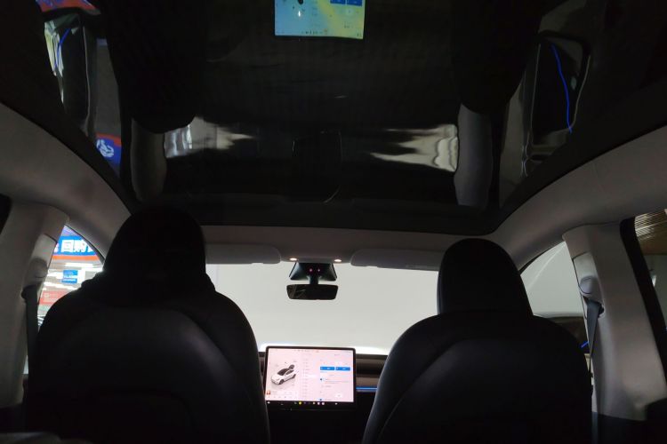 特斯拉 Model Y 2023款 长续航全轮驱动版中控内饰22