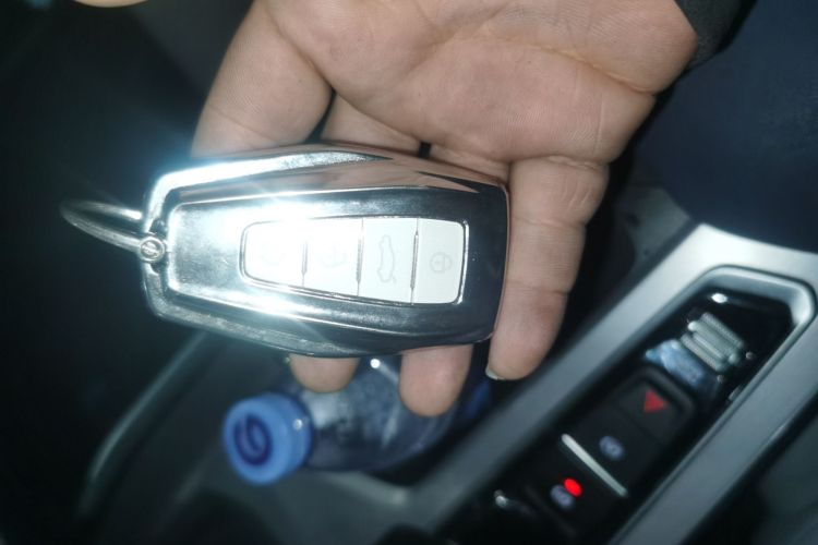 吉利汽车 星瑞 2023款 2.0TD 尊贵型中控内饰11