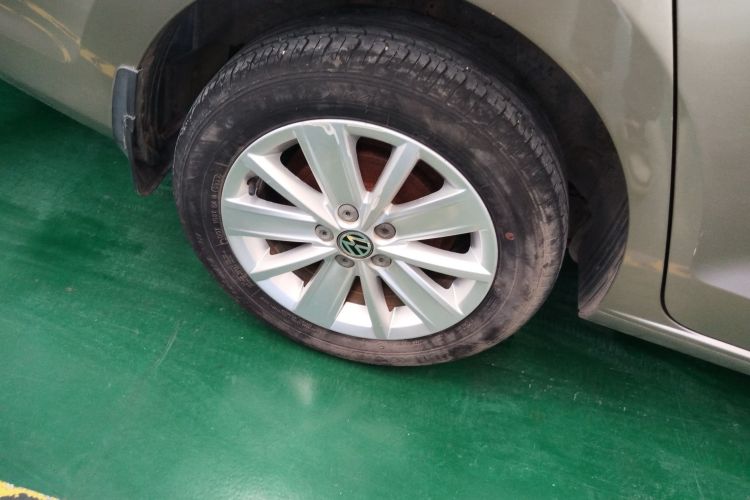 大众 捷达 2013款 1.6L 自动舒适型车身外观6008