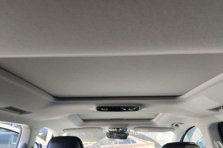 荣威iMAX8 2021款 400TGI Supreme系列尊荣版中控内饰22