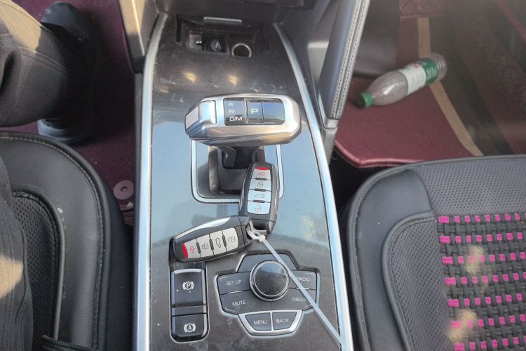 哈弗H6 2018款 红标 运动版 1.5T 自动两驱精英型中控内饰18