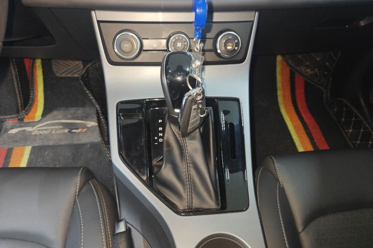 吉利汽车 帝豪 2021款 UP 1.5L CVT舒适型中控内饰18