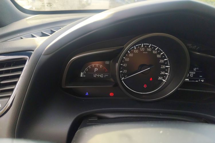 马自达CX-4 2021款 2.0L 自动两驱蓝天探索版中控内饰15