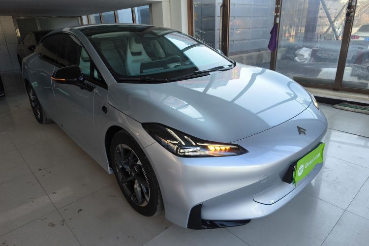 昊铂GT 2023款 560后驱七翼版车身外观3