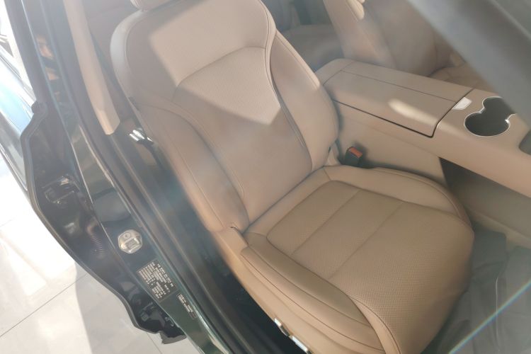 蓝电E5 PLUS 2025款 165km 长续航版PLUS 7座局部细节41