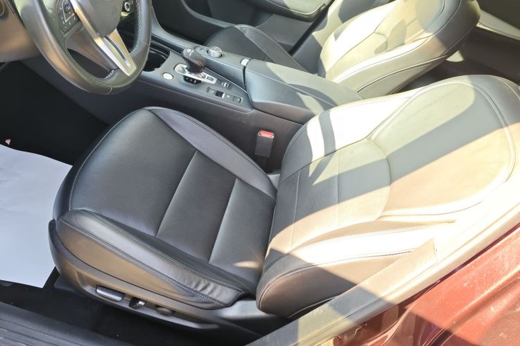 英菲尼迪QX50 2018款 2.0T 两驱时尚版中控内饰19