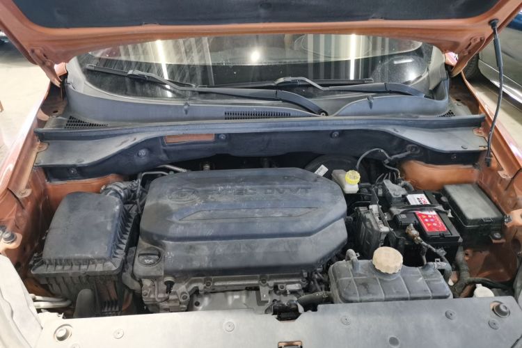 宝骏510 2017款 1.5L 自动时尚型机舱底盘24