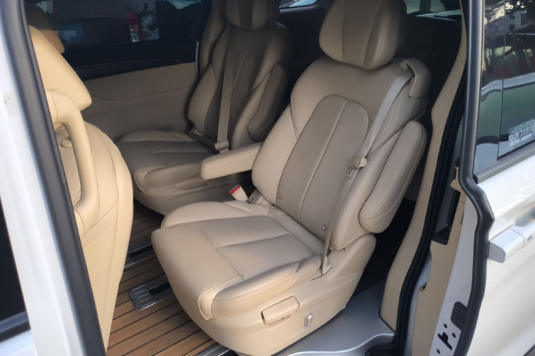 别克GL8 2023款 ES陆尊 尊享型中控内饰21