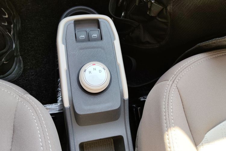 奇瑞 QQ冰淇淋 2025款 155km 圣代版中控内饰18