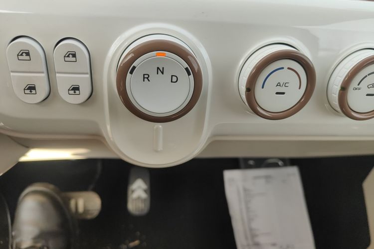 奔腾小马 2026款 222km 萌趣马 Plus中控内饰18