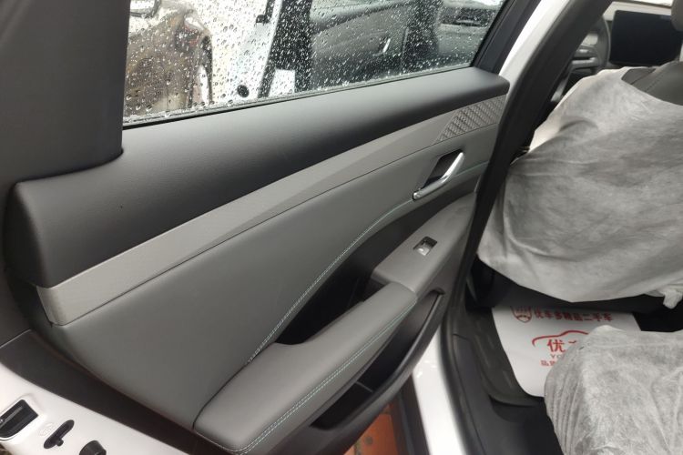 比亚迪 秦PLUS 2025款 DM-i 智驾版 55KM领先型中控内饰49