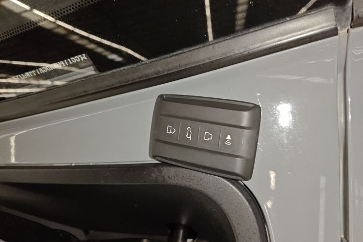 坦克300 2024款 2.0T 挑战者中控内饰7001