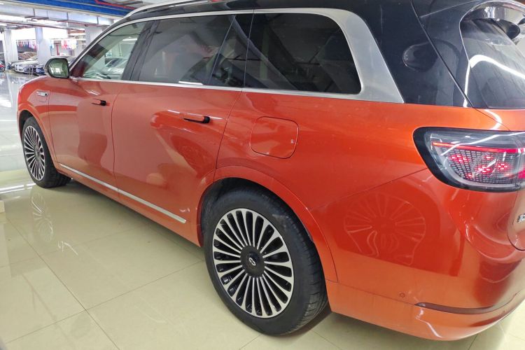 鸿蒙智行 问界M9 2024款 增程 Ultra版 52kWh 5座版车身外观4