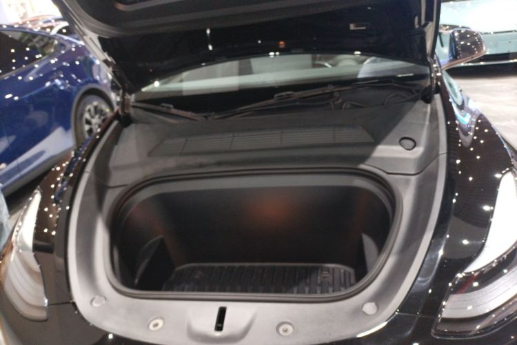 特斯拉 Model Y 2023款 后轮驱动版局部细节24