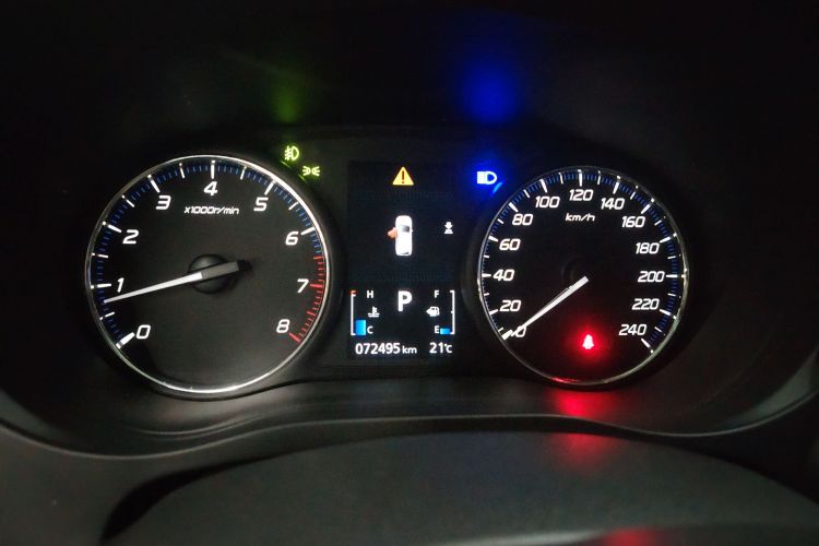 三菱 欧蓝德 2019款 2.0L 两驱畅享版 5座 国VI中控内饰14