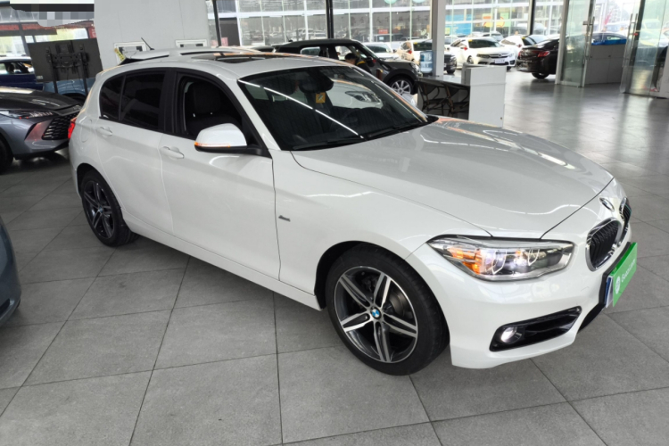 宝马1系(进口) 2018款 118i 运动设计套装车身外观6002