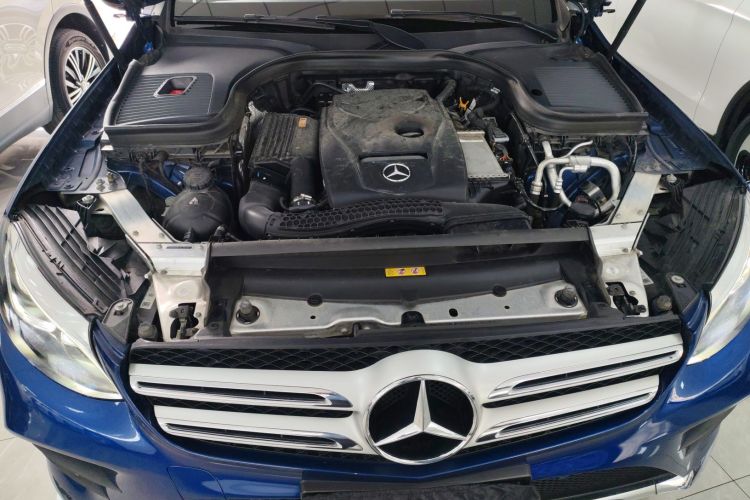 奔驰GLC 2019款 GLC 260 L 4MATIC 动感型机舱底盘24