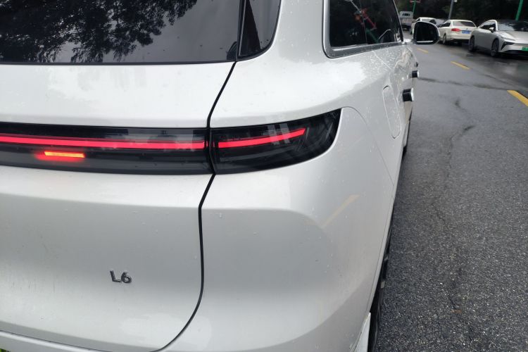 理想汽车 理想L6 2024款 Pro车身外观9