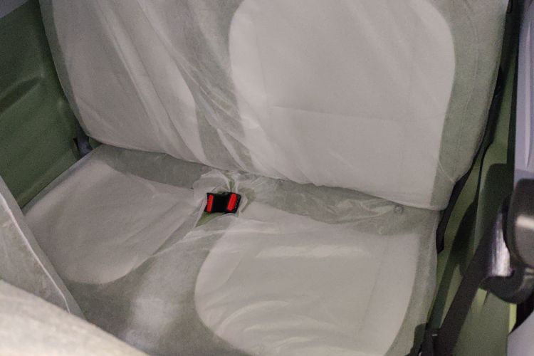 吉利银河 2025款 210km 熊猫骑士中控内饰21