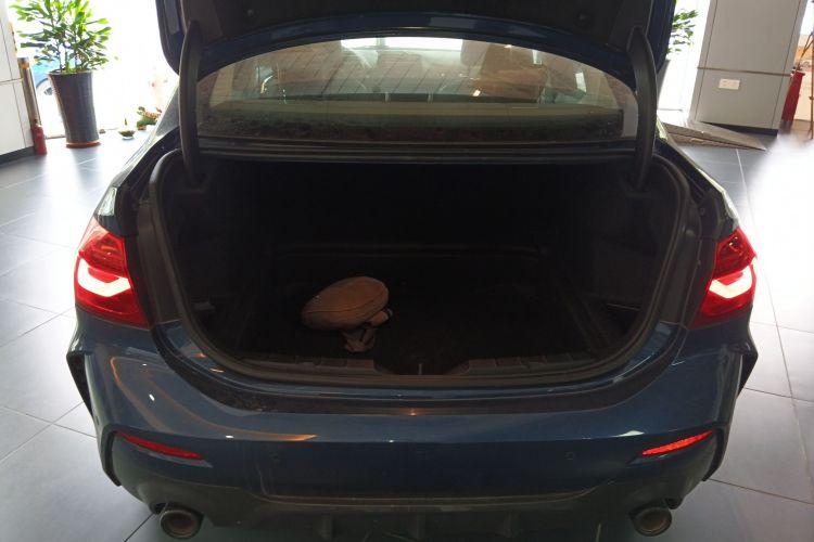 宝马1系 2021款 120i M运动曜夜版局部细节23