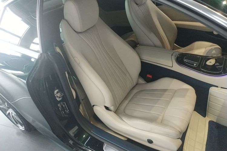 奔驰E级(进口) 2023款 E 300 轿跑车局部细节41