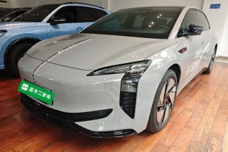 红旗EH7 2025款 640 四驱 智选版