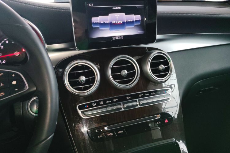奔驰GLC 2017款 GLC 260 4MATIC 豪华型中控内饰16